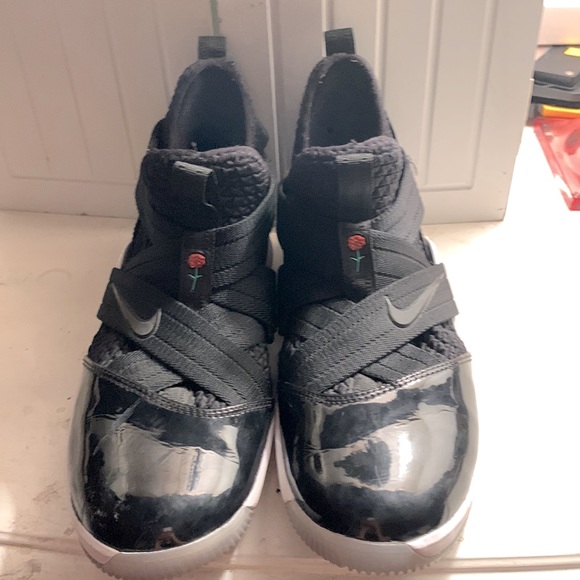 NIKE LEBRON SOLDIER 12 SFG BLACK BASKETBALL SNEAKER